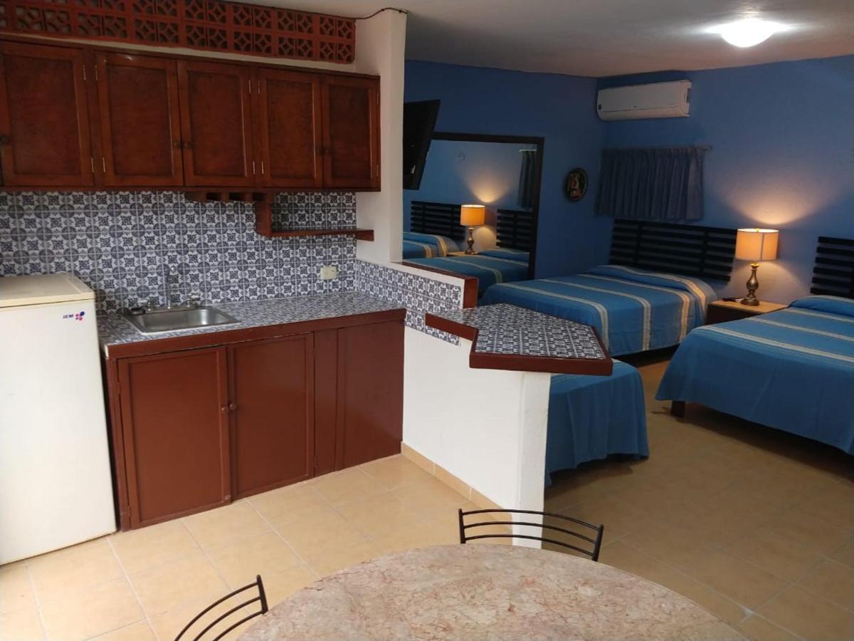 פלאייה דל כרמן Hotel Pension San Juan מראה חיצוני תמונה